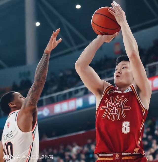 kaiyun-关于独行侠观众热烈欢呼！，杜兰特迎来十二赛季出色发挥比赛高潮迭起的信息